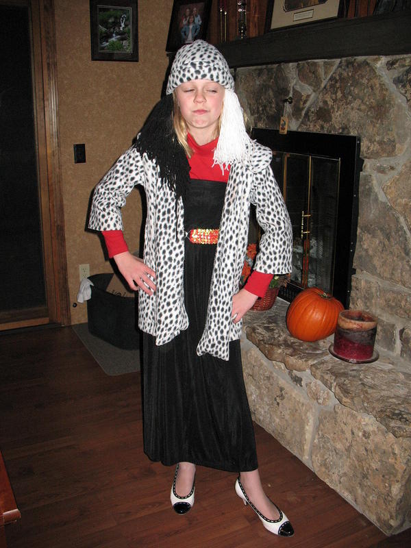 Hannah as Cruella