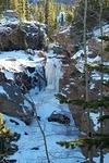 A cool frozen waterfall along the trail.